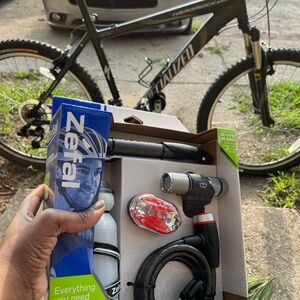 Zéfal Bike Accessory Kit - Black, Red, White (missing water bottle and air pump)